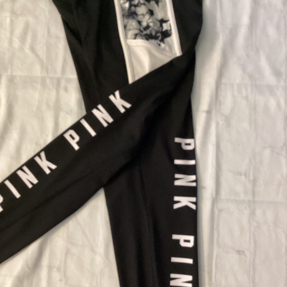 PINK -Victoria Secret Elevate Chroma Contour Leggings ( Size: 12/16) ( PREOWNED)